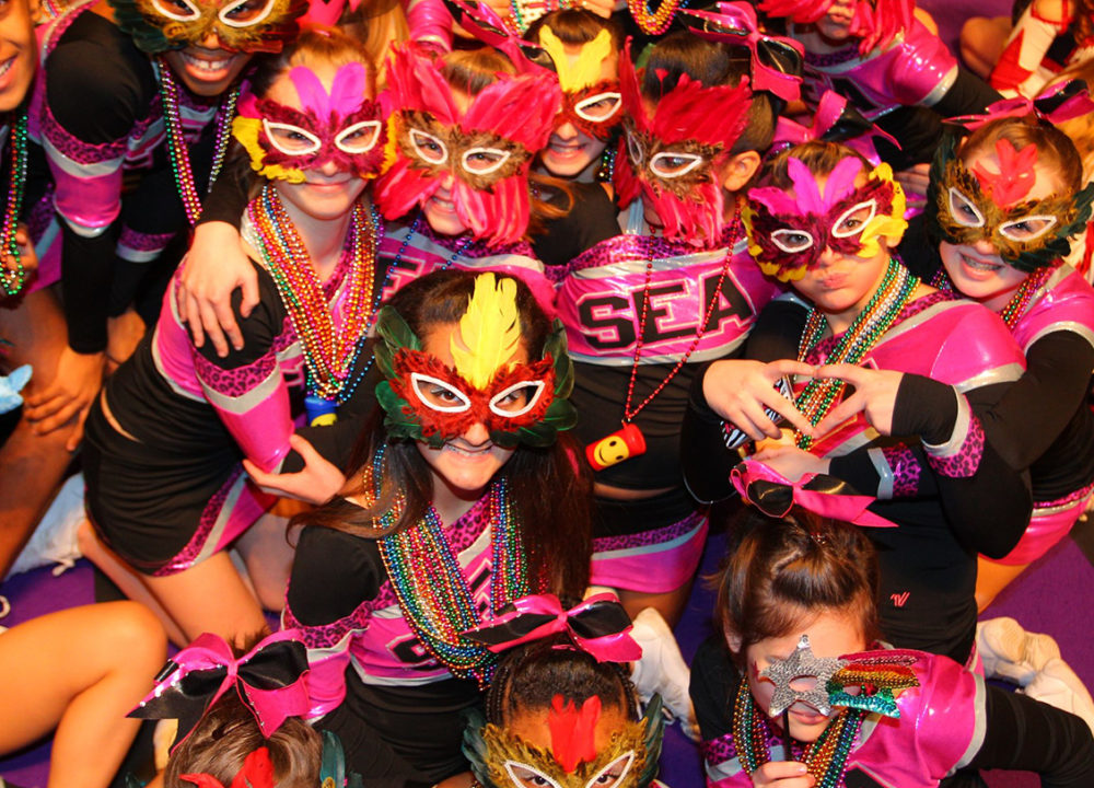 Mardi Gras Mgs Varsity All Star Mardi Gras Spirit Events - mardi gras party mask roblox